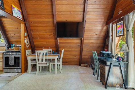 371 N Wynoochee Drive Hoodsport WA 98548