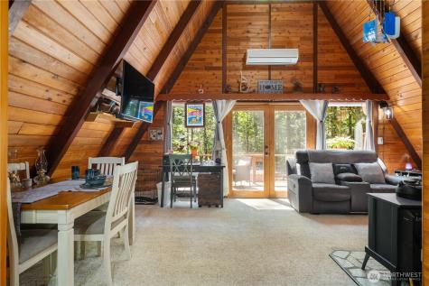 371 N Wynoochee Drive Hoodsport WA 98548