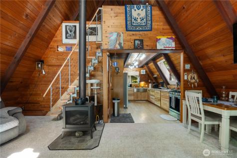 371 N Wynoochee Drive Hoodsport WA 98548