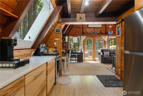 371 N Wynoochee Drive Hoodsport WA 98548