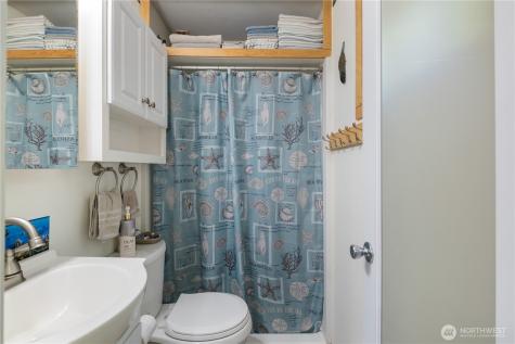 371 N Wynoochee Drive Hoodsport WA 98548