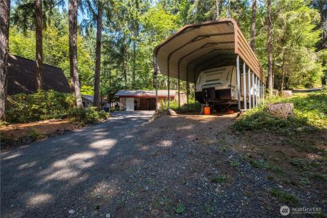 371 N Wynoochee Drive Hoodsport WA 98548