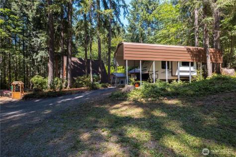 371 N Wynoochee Drive Hoodsport WA 98548