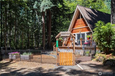 371 N Wynoochee Drive Hoodsport WA 98548