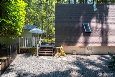 371 N Wynoochee Drive Hoodsport WA 98548