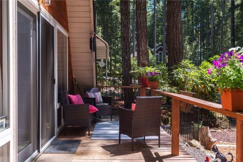 371 N Wynoochee Drive Hoodsport WA 98548