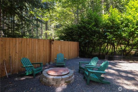 371 N Wynoochee Drive Hoodsport WA 98548