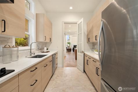 1024 91st Avenue NE Bellevue WA 98004
