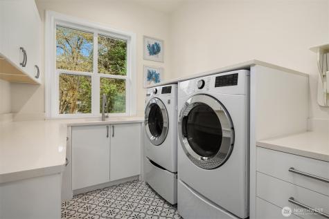 1024 91st Avenue NE Bellevue WA 98004