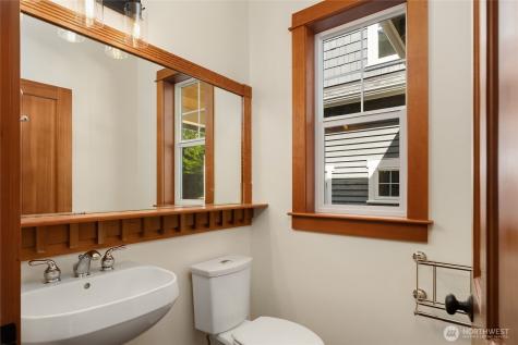 14340 Shasta Lane NE Bainbridge Island WA 98110