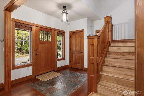 14340 Shasta Lane NE Bainbridge Island WA 98110