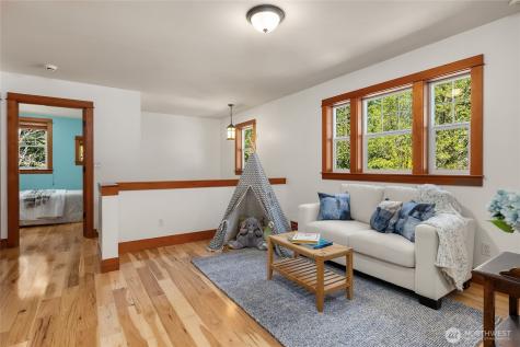 14340 Shasta Lane NE Bainbridge Island WA 98110