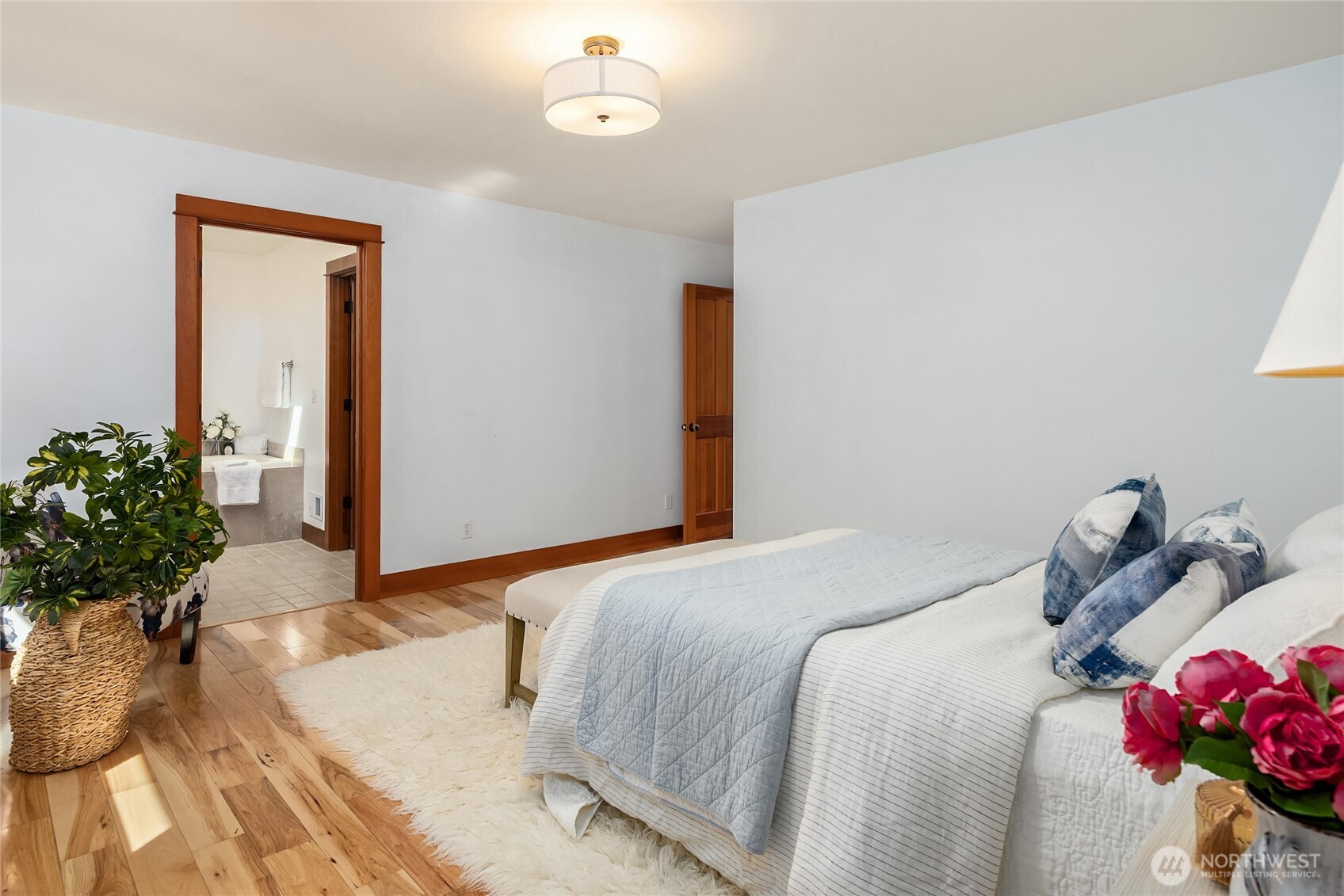 14340 Shasta Lane NE Bainbridge Island WA 98110