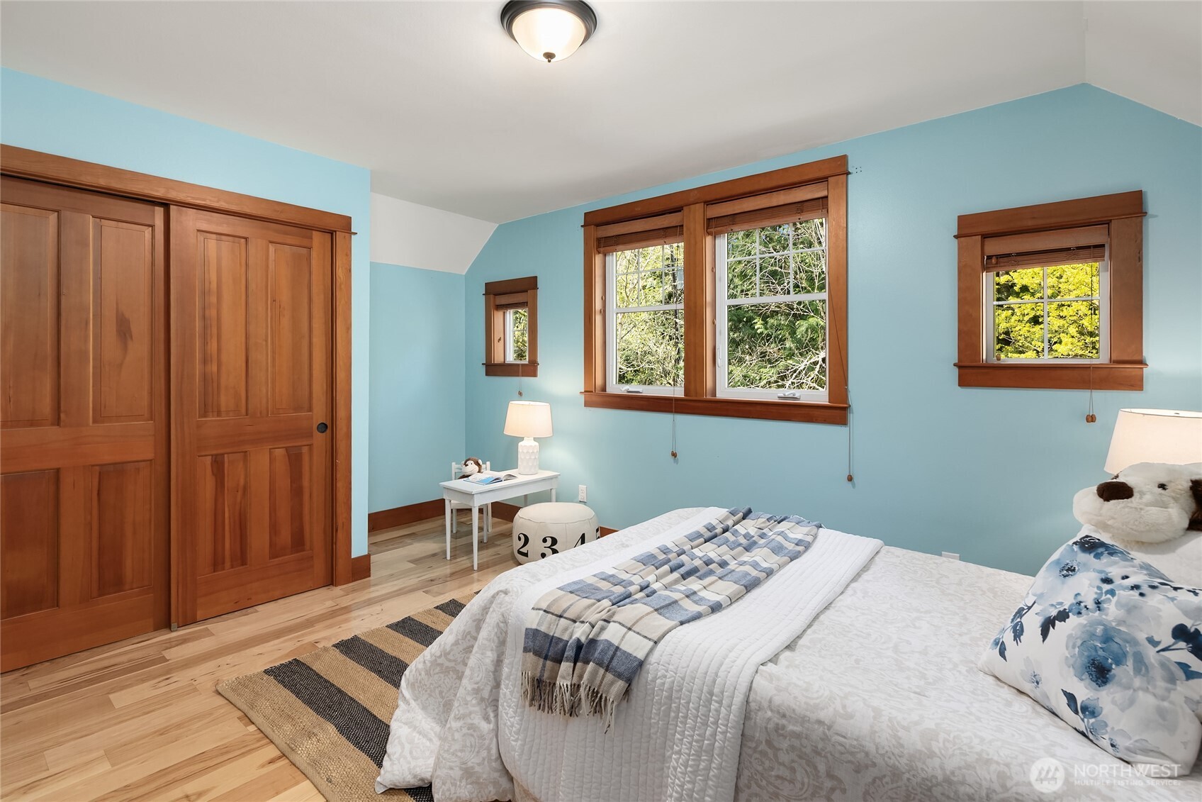 14340 Shasta Lane NE Bainbridge Island WA 98110
