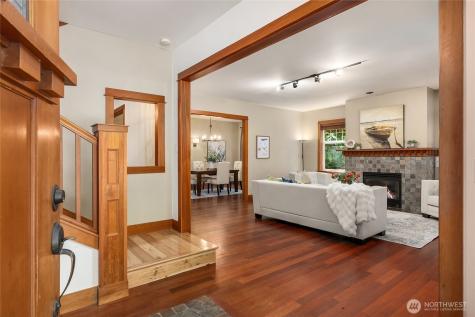 14340 Shasta Lane NE Bainbridge Island WA 98110