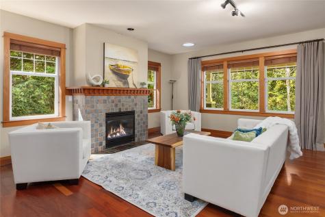14340 Shasta Lane NE Bainbridge Island WA 98110
