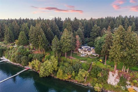 13389 Manzanita Bainbridge Island WA 98110