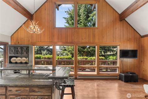 417 Perry Street Winthrop WA 98862