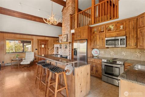 417 Perry Street Winthrop WA 98862