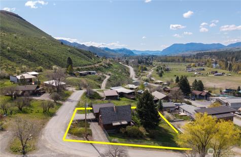 417 Perry Street Winthrop WA 98862
