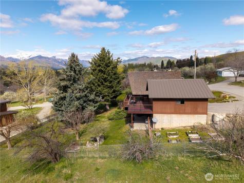 417 Perry Street Winthrop WA 98862