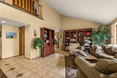 813 NE 12th Street East Wenatchee WA 98802