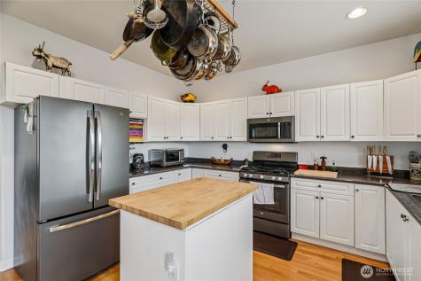 5217 23rd Avenue SW Seattle WA 98106