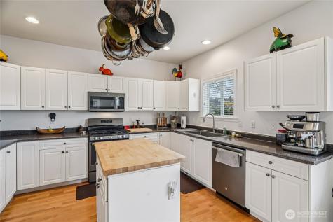 5217 23rd Avenue SW Seattle WA 98106