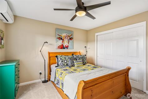 5217 23rd Avenue SW Seattle WA 98106