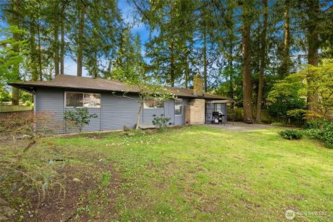 18320 Corliss Avenue N Shoreline WA 98133
