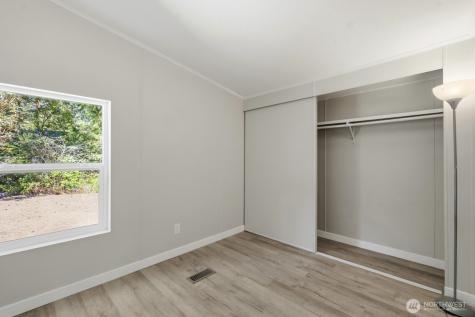 2151 W Cloquallum Road Shelton WA 98584