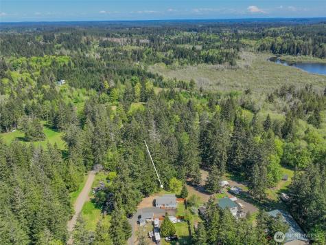 2151 W Cloquallum Road Shelton WA 98584