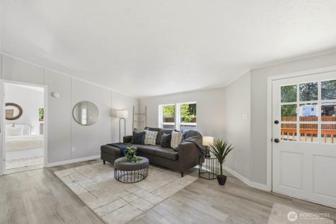 2151 W Cloquallum Road Shelton WA 98584