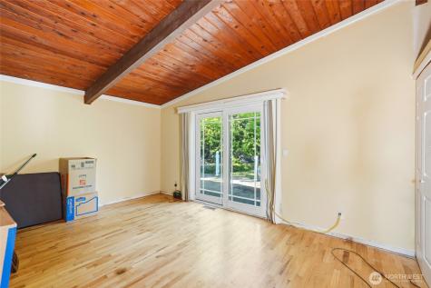 4207 225th Street SW Mountlake Terrace WA 98043