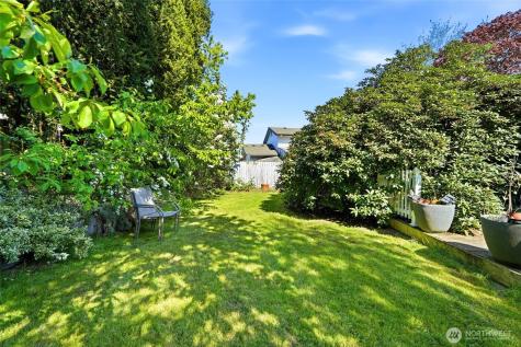 4207 225th Street SW Mountlake Terrace WA 98043