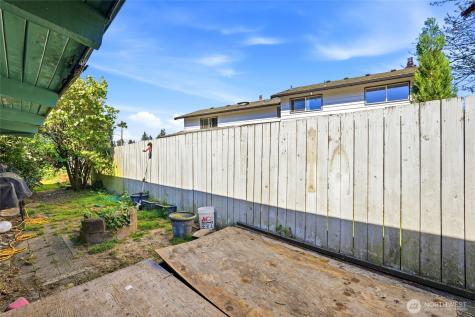 4207 225th Street SW Mountlake Terrace WA 98043