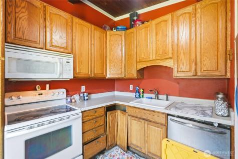 4207 225th Street SW Mountlake Terrace WA 98043