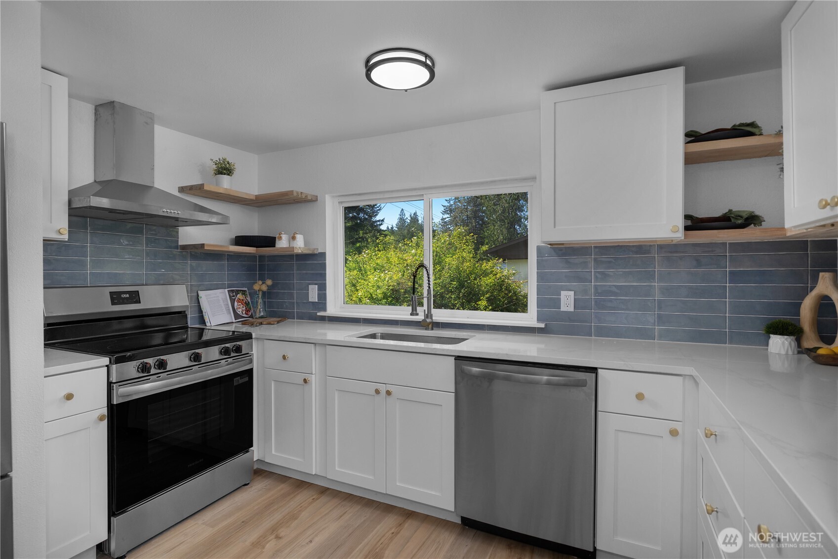 31 E Mox Chehalis Road Mccleary WA 98557