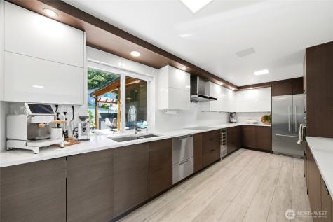 14022 Meridian Avenue S Everett WA 98208
