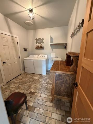 53 Cape Labelle Road Tonasket WA 98855