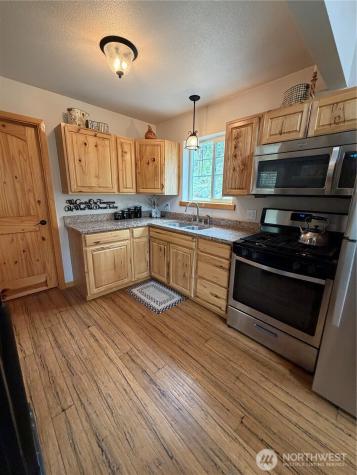 53 Cape Labelle Road Tonasket WA 98855