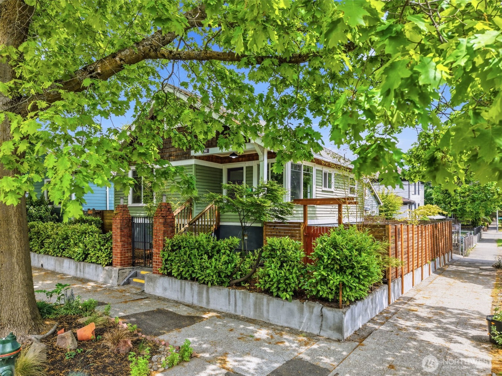 902 22nd Avenue Seattle WA 98122