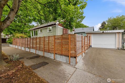 902 22nd Avenue Seattle WA 98122