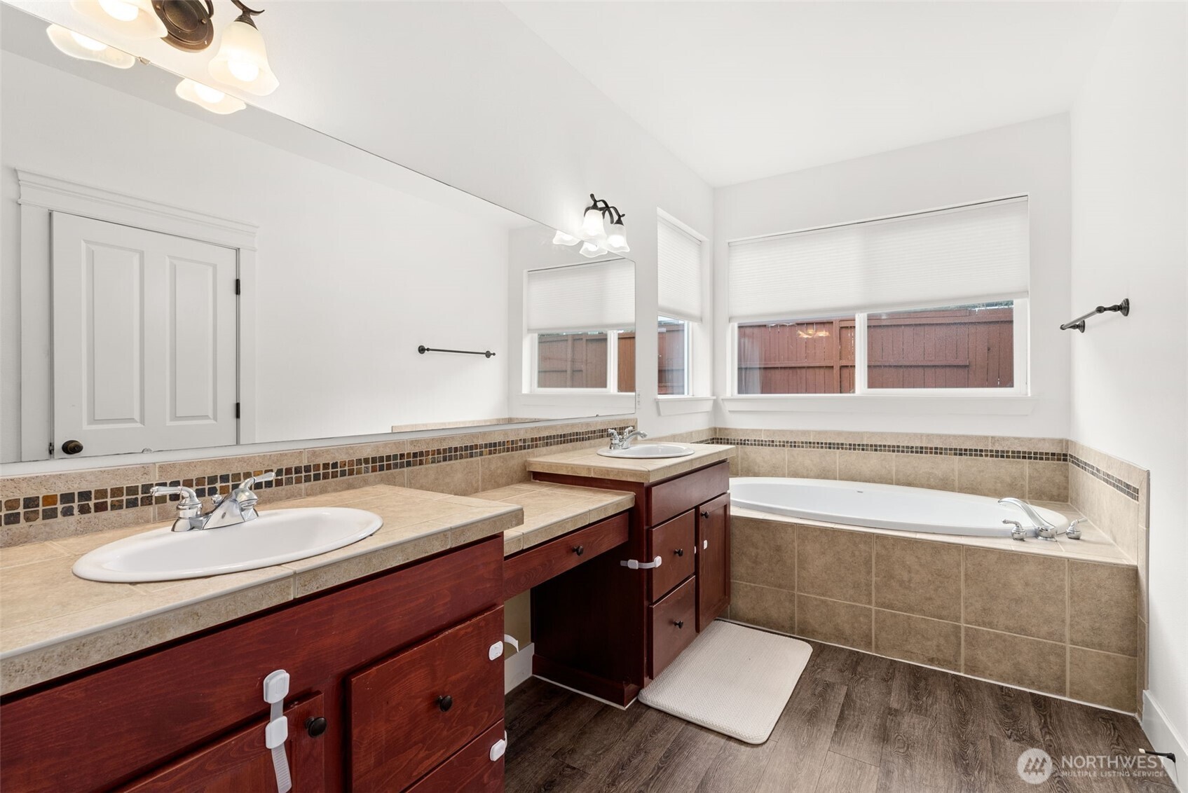 4433 NE Cashmere Lacey WA 98516