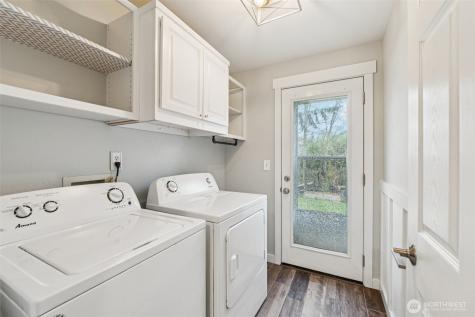 1724 147th Place SW Lynnwood WA 98087
