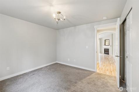 1724 147th Place SW Lynnwood WA 98087