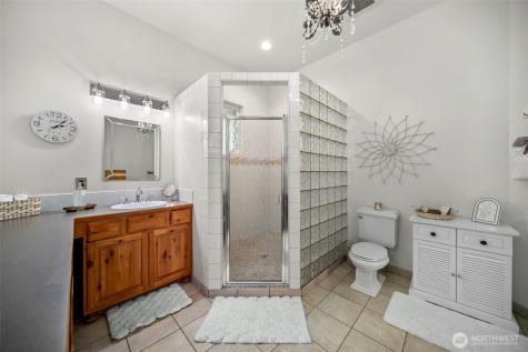 2720 NW Cascade Avenue East Wenatchee WA 98802