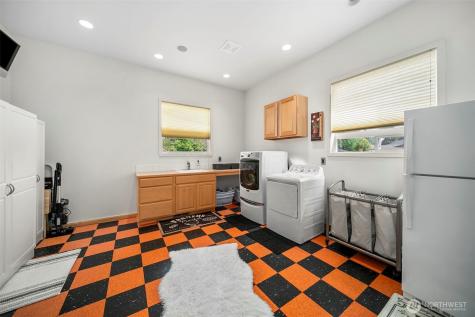 2720 NW Cascade Avenue East Wenatchee WA 98802