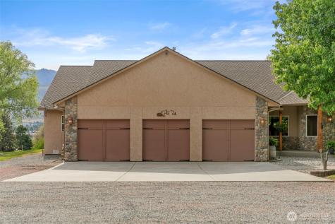 2720 NW Cascade Avenue East Wenatchee WA 98802