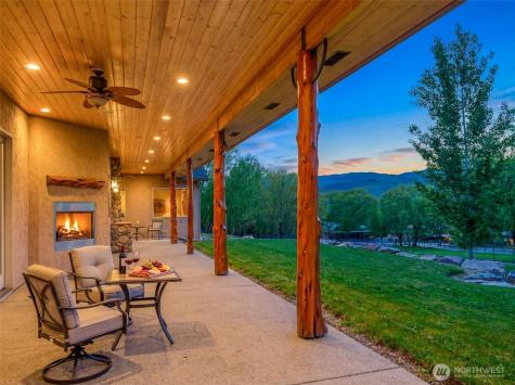2720 NW Cascade Avenue East Wenatchee WA 98802